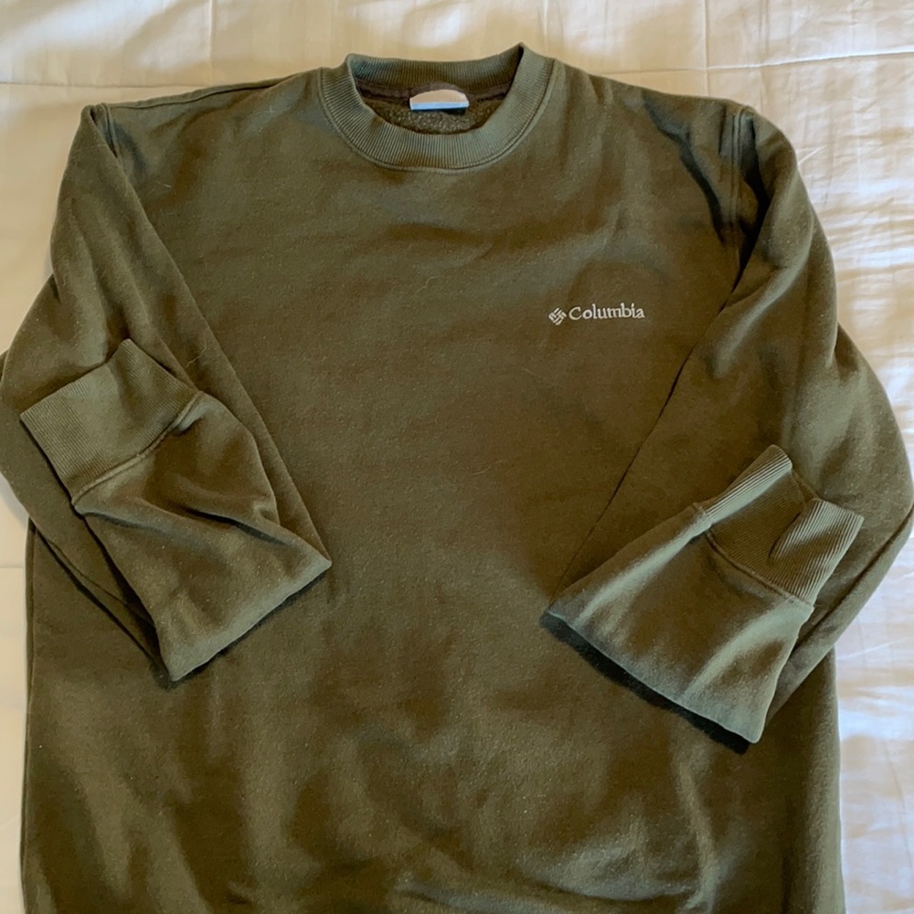Dark green Columbia crew neck